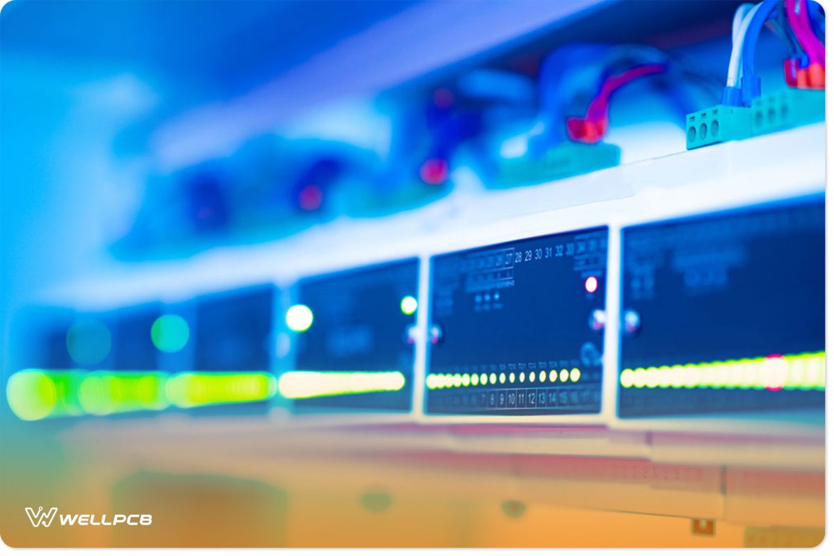 The IRFZ44N Mosfet is integral in voltage control